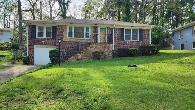 property at 1759 Piper Cir SE