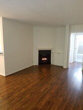 Jewel box in the heart of Brentwood in Los Angeles, CA - Building Photo - Interior Photo