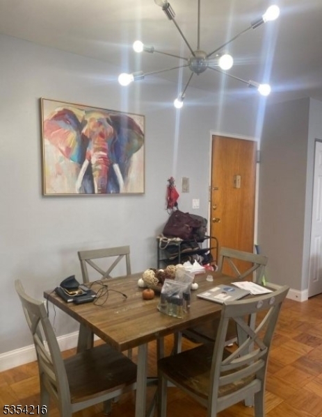 100 Luttgen Pl in Linden, NJ - Building Photo