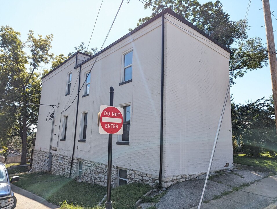 500 2nd St in St. Charles, MO - Building Photo