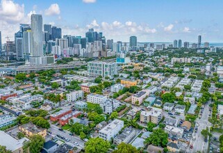 444-542 SW 3rd Street in Miami, FL - Building Photo - Building Photo