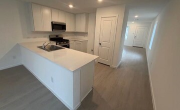 9006 Artic Rockfish Dr in Baytown, TX - Building Photo - Building Photo