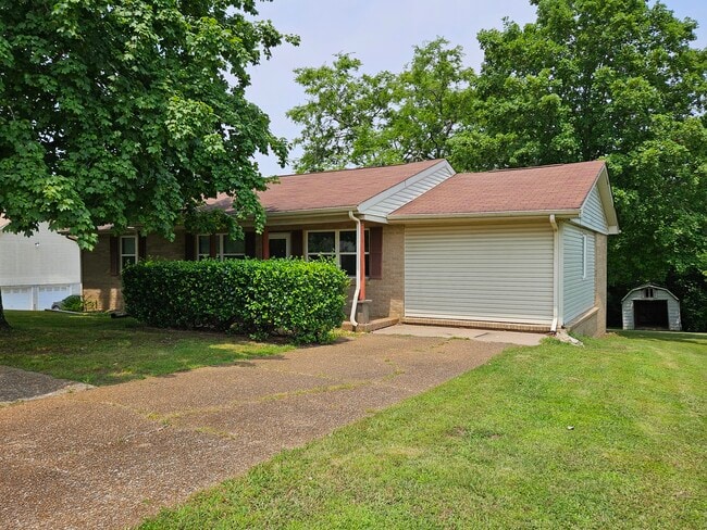103 Cedarwood Ct in Mount Juliet, TN - Foto de edificio - Building Photo