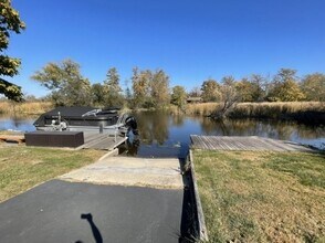 712 Fossil Dr in Fox Lake, IL - Building Photo - Building Photo