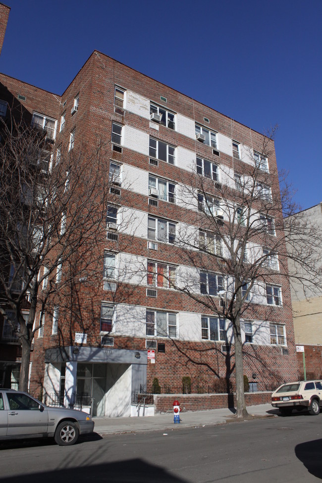821 Lydig Ave in Bronx, NY - Foto de edificio - Building Photo
