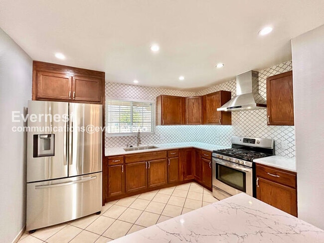 3030 Anzio Dr in Dallas, TX - Building Photo - Building Photo