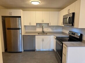 39 Englewood Ave, Unit 12 in Boston, MA - Building Photo - Building Photo