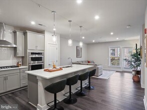 106 St Ives Pl in Oxon Hill, MD - Building Photo - Building Photo