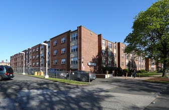 Rose Estates in Hartford, CT - Foto de edificio - Building Photo