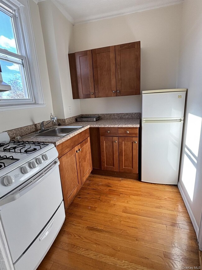 71-58 70th St in Queens, NY - Building Photo - Building Photo