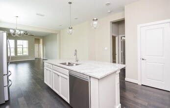 19535 Shady Hike Ln in Cypress, TX - Building Photo - Building Photo