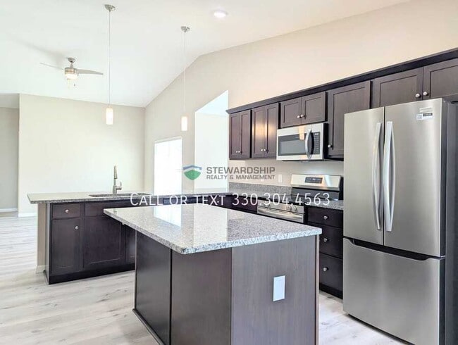2038 E Smithville Western Rd in Wooster, OH - Building Photo - Building Photo