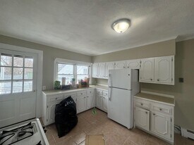 60 Prescott St, Unit 2 in Somerville, MA - Building Photo