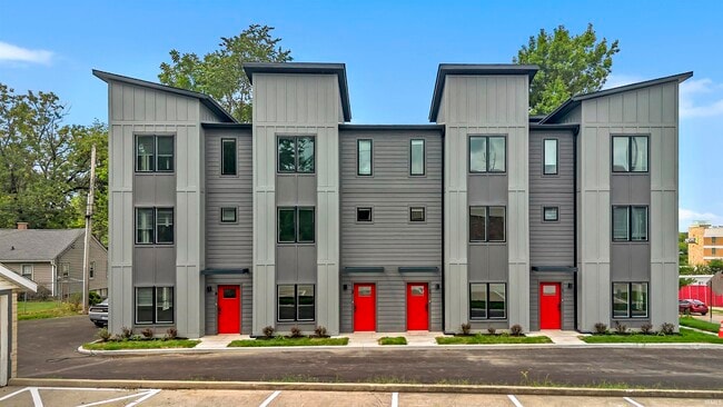 property at 204 E 17th St