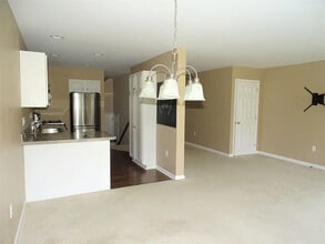 6472 Lincoln Ct in East Petersburg, PA - Building Photo - Building Photo