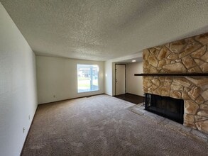 1709 S Rainier Pl in Kennewick, WA - Building Photo - Building Photo