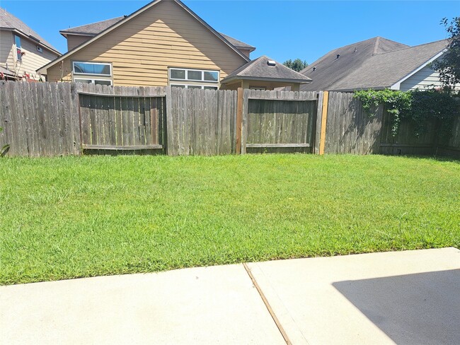 property at 26315 Fox Ridge Ln