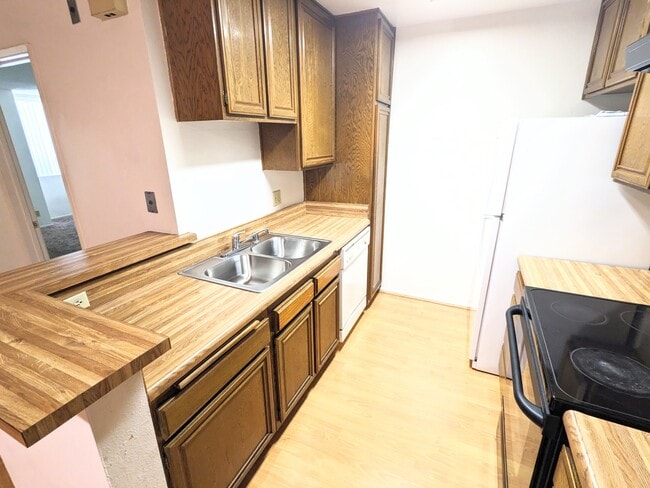 property at 3961 Via Marisol