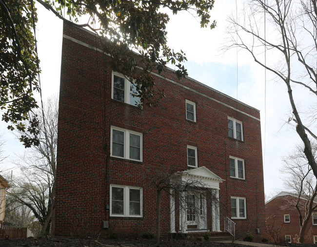 626 W 2nd St in Winston-Salem, NC - Foto de edificio - Building Photo