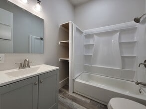 1705 Austin Ave, Unit A in Brownwood, TX - Building Photo - Building Photo