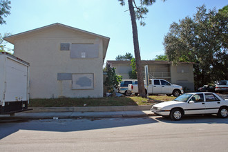 1090-1100 Cocoanut Ave in Sarasota, FL - Building Photo - Building Photo