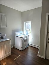 316 Hawkins St in Providence, RI - Building Photo - Building Photo