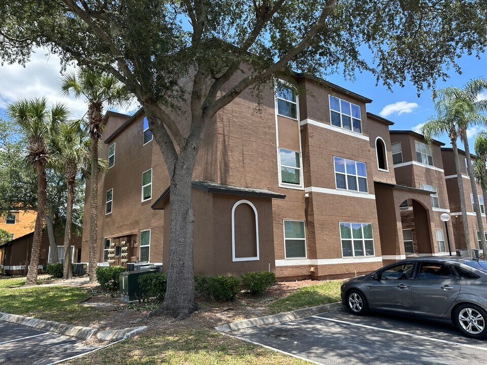 4630 Commander Dr in Orlando, FL - Building Photo