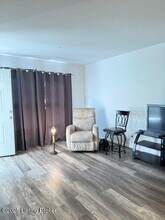 5101 Valiant Dr in Louisville, KY - Building Photo - Building Photo
