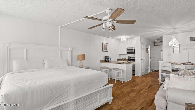 property at 8817 S Thomas Dr
