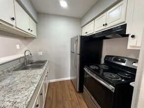 10601 South Dr in Houston, TX - Building Photo - Building Photo