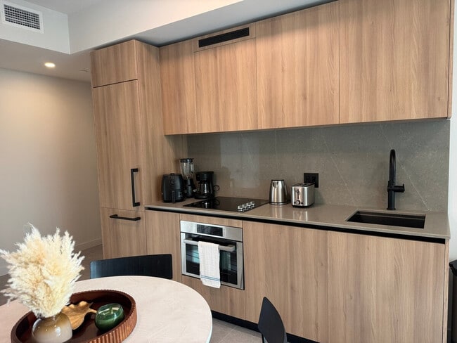61 NE 4th St, Unit SI ID1502547P in Miami, FL - Building Photo - Building Photo