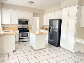 26422 St Michel Ln in Murrieta, CA - Building Photo - Building Photo