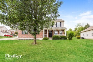 100 Teil Tree Ct in Monroe, OH - Building Photo