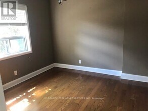 159 Avondale Ave in Toronto, ON - Building Photo - Building Photo