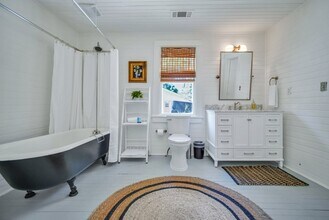 3228 Bannon Ave in Savannah, GA - Building Photo - Building Photo