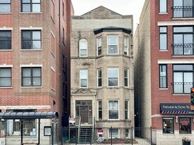 5806 N Broadway St, Unit 1C in Chicago, IL - Building Photo