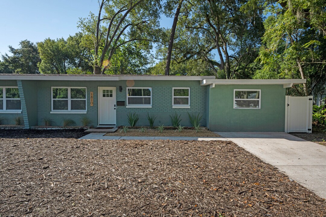 1810 E Robinson St, Unit 1812 in Orlando, FL - Building Photo