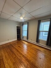 883 E 4th St in Boston, MA - Building Photo - Building Photo