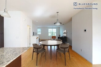 998 Stewart Ave in Garden City, NY - Building Photo - Building Photo