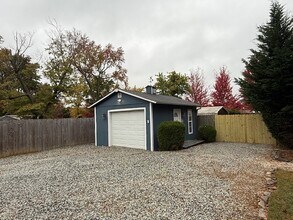 2913 Isaacs Pl in Greensboro, NC - Building Photo - Building Photo