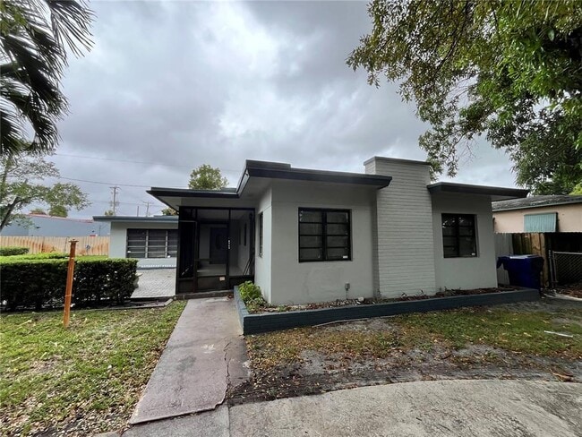 1608 S 19th Ave, Unit House - Main