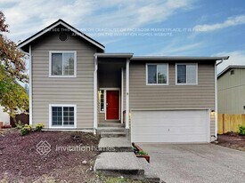 15313 76th Ave Ct E in Puyallup, WA - Building Photo