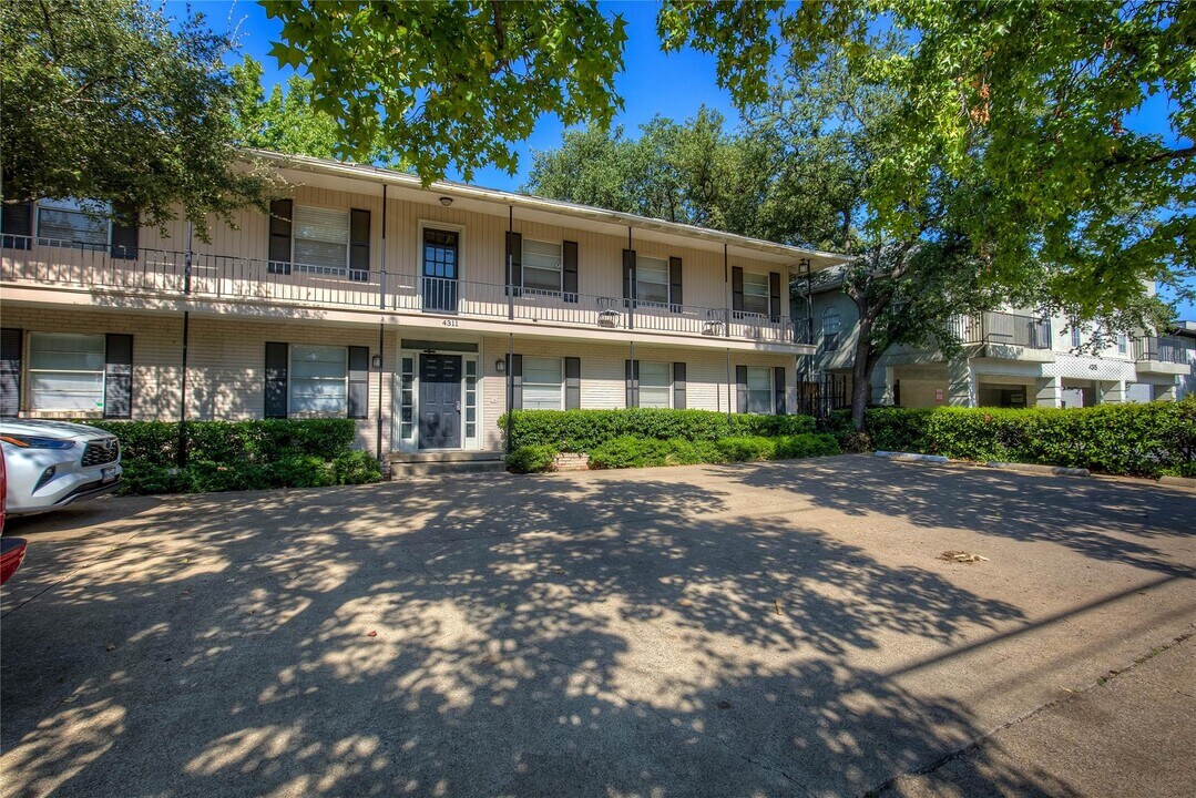 4311 Cole Ave in Dallas, TX - Building Photo