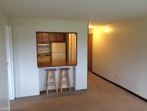 2000 Woodlawn Ave NW in Canton, OH - Building Photo - Building Photo
