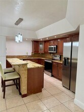 6407 NW 199th Ln in Hialeah, FL - Building Photo - Building Photo