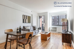 101 W 15th St in New York, NY - Building Photo
