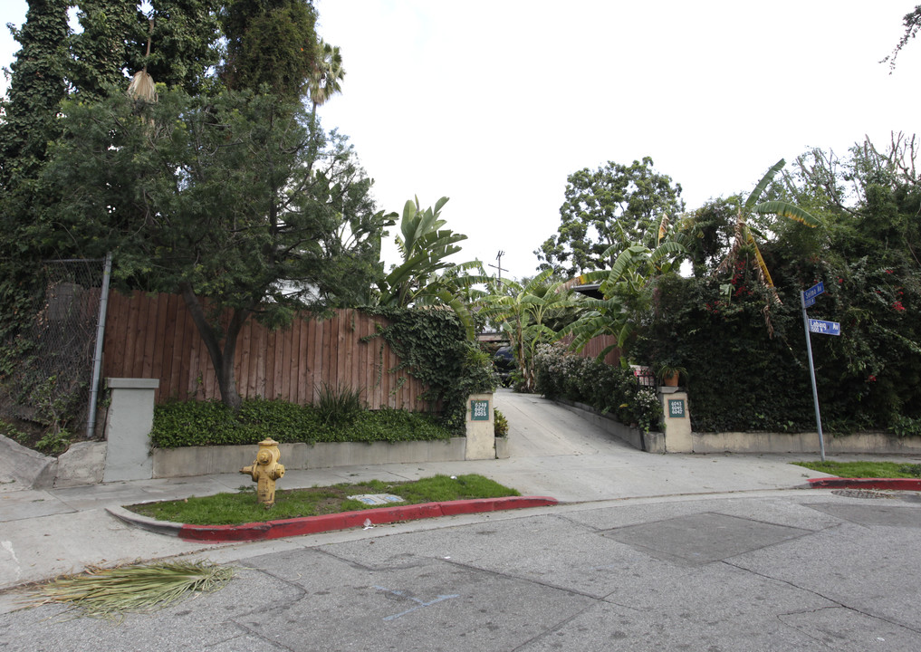 6043-6053 Selma Ave in Los Angeles, CA - Foto de edificio
