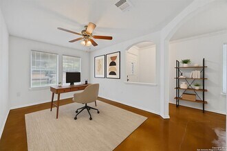 5305 Park At Woodlands Dr in Austin, TX - Building Photo - Building Photo