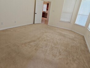 5551 Twin Rivers Ln in Sugar Land, TX - Building Photo - Building Photo