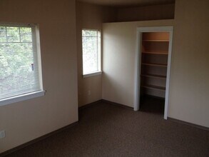 1710-1712 Alder St in Eugene, OR - Building Photo - Building Photo